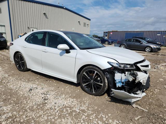 4T1B61HK1KU784263 - 2019 TOYOTA CAMRY XSE 白色 照片 4