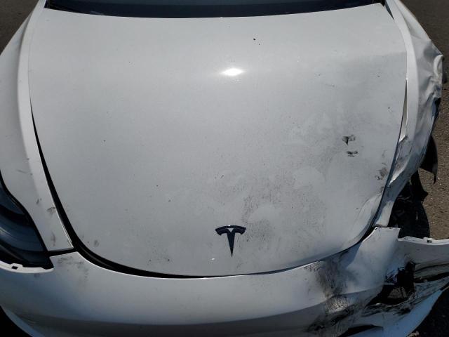 5YJ3E1EB2PF619239 - 2023 TESLA MODEL 3 أبيض صورة 11