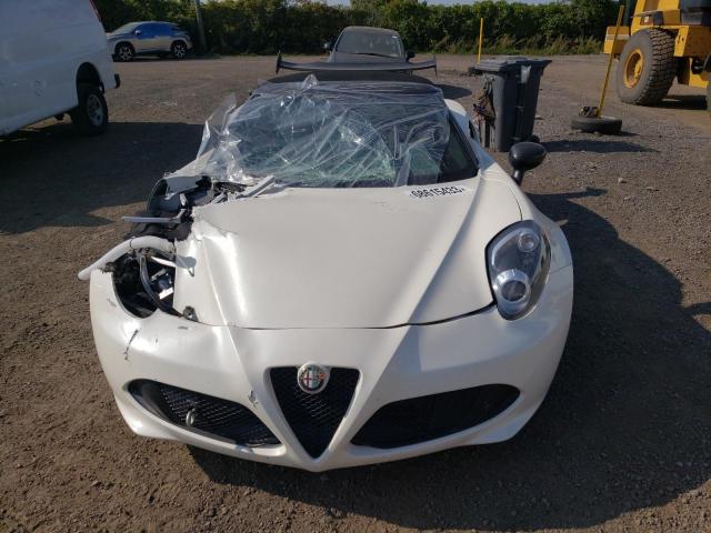 ZARBAAB46FM167238 - 2015 ALFA ROMEO 4C SPIDER WHITE photo 5