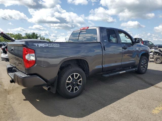 5TFUY5F1XJX697502 - 2018 TOYOTA TUNDRA DOUBLE CAB SR GRAY photo 3
