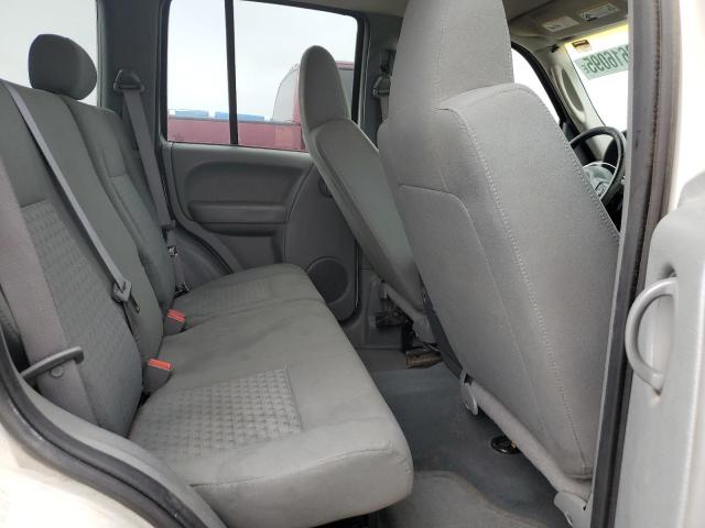 1J4GL48K57W694592 - 2007 JEEP LIBERTY SPORT WHITE photo 11