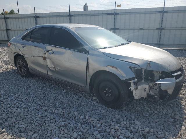 4T1BF1FK2FU954395 - 2015 TOYOTA CAMRY LE 银色 照片 4