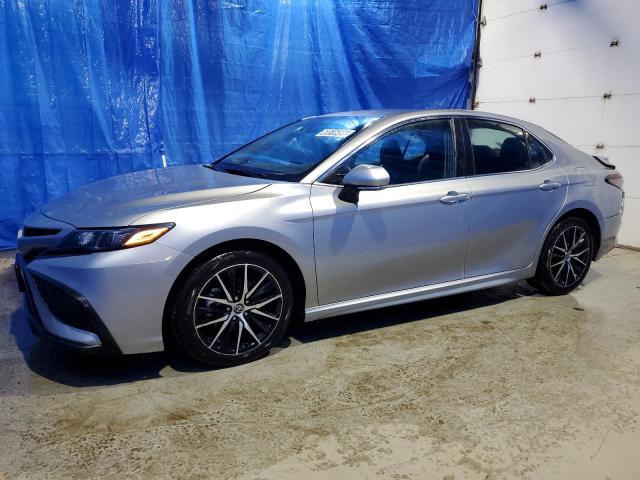 4T1G11AK8PU821699 - 2023 TOYOTA CAMRY SE NIGHT SHADE SILVER photo 1