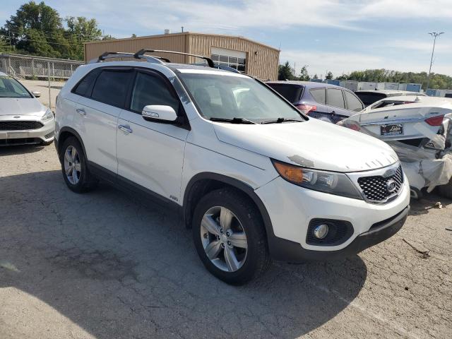 5XYKUDA27DG413313 - 2013 KIA SORENTO EX WHITE photo 4