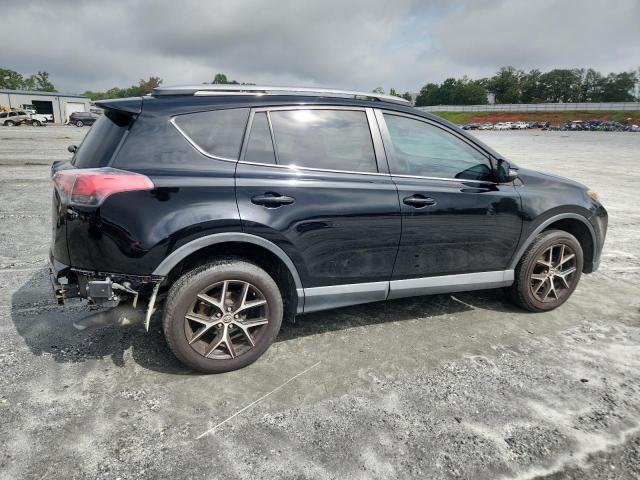 2T3NFREV4JW451023 - 2018 TOYOTA RAV4 SE შავი ფოტო 3