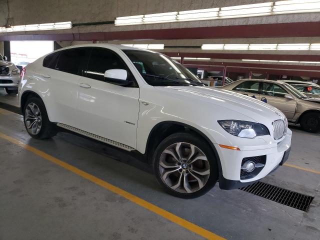 5UXFG8C52BLZ95215 - 2011 BMW X6 XDRIVE50I WHITE photo 4