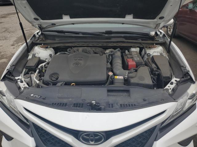 4T1BZ1HK1KU032733 - 2019 TOYOTA CAMRY XSE WHITE photo 11