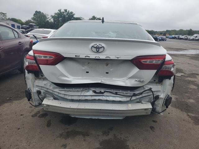 4T1BZ1HK1KU032733 - 2019 TOYOTA CAMRY XSE WHITE photo 6