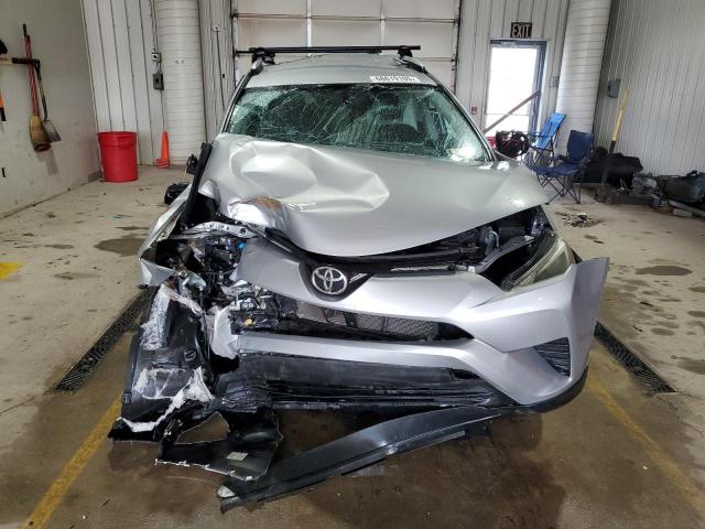 2T3BFREVXGW490372 - 2016 TOYOTA RAV4 LE SILVER photo 5