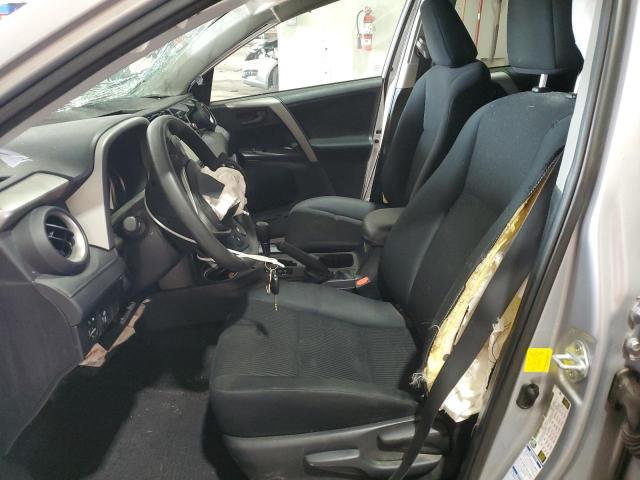 2T3BFREVXGW490372 - 2016 TOYOTA RAV4 LE SILVER photo 7