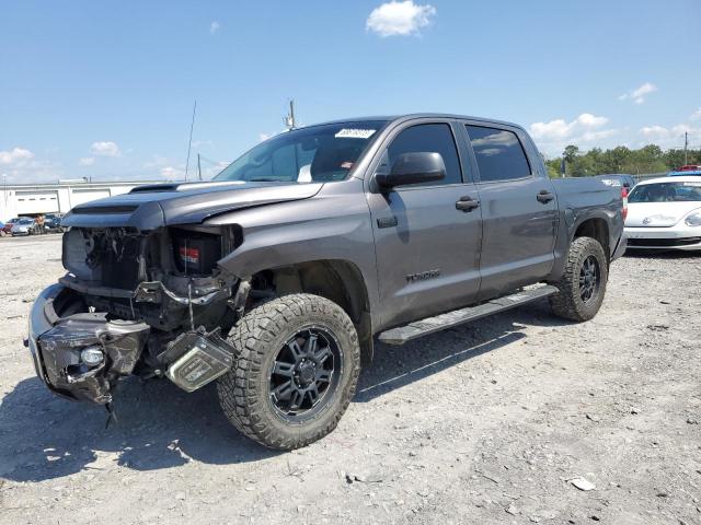 5TFDW5F1XJX704227 - 2018 TOYOTA TUNDRA CREWMAX SR5 GRAY photo 1