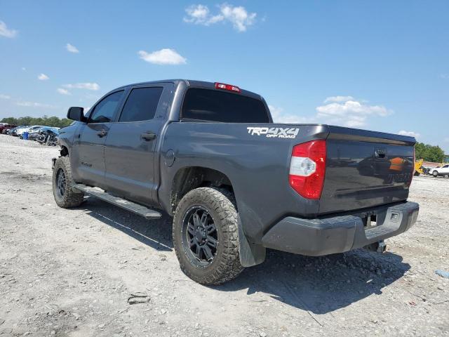 5TFDW5F1XJX704227 - 2018 TOYOTA TUNDRA CREWMAX SR5 GRAY photo 2