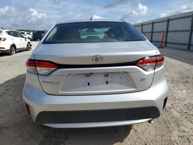 5YFEPMAEXNP369447 - 2022 TOYOTA COROLLA LE 银色 照片 6