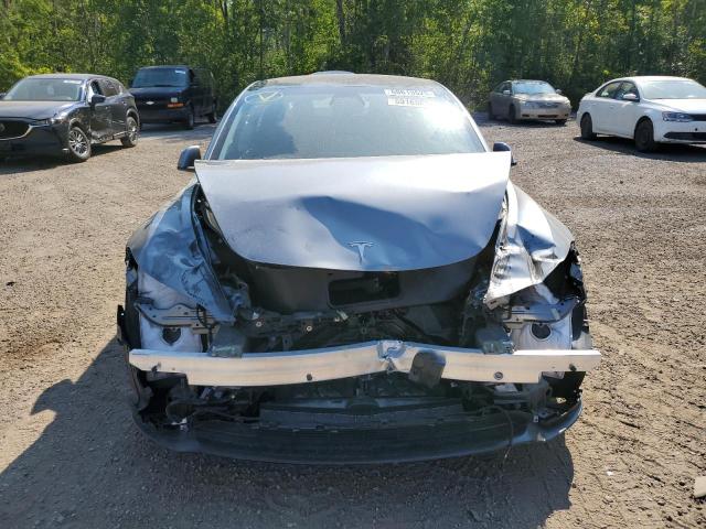 5YJ3E1ET7RF890082 - 2024 TESLA MODEL 3 银色 照片 5