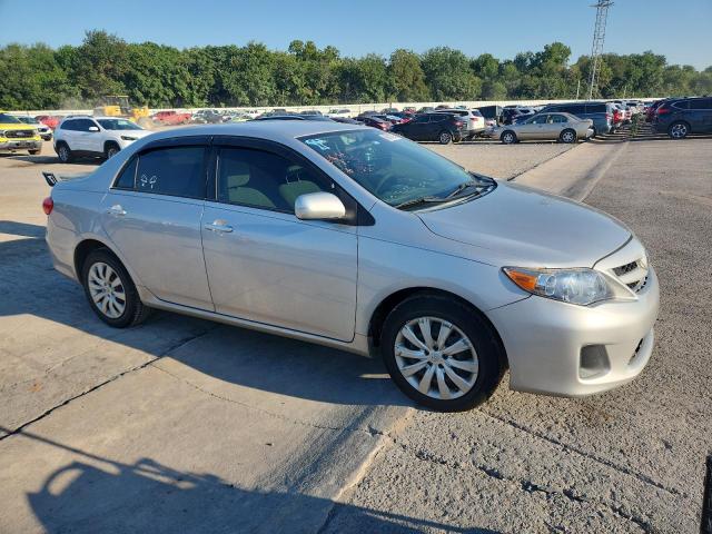 2T1BU4EE6CC769105 - 2012 TOYOTA COROLLA BASE 银色 照片 4