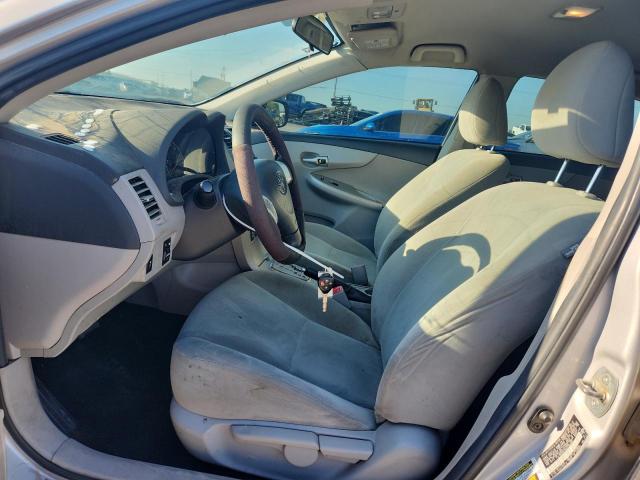 2T1BU4EE6CC769105 - 2012 TOYOTA COROLLA BASE 银色 照片 7