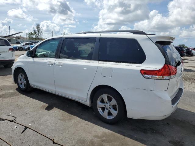 5TDKK3DC4CS193246 - 2012 TOYOTA SIENNA LE 白色 照片 2