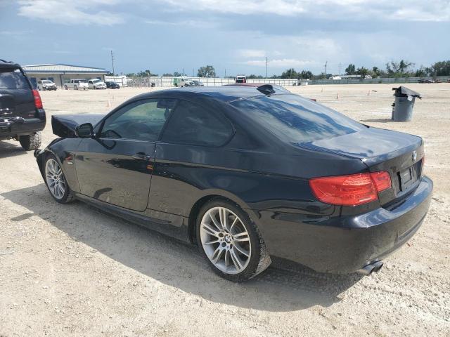 WBAKE3C56BE558067 - 2011 BMW 328 I BLACK photo 2