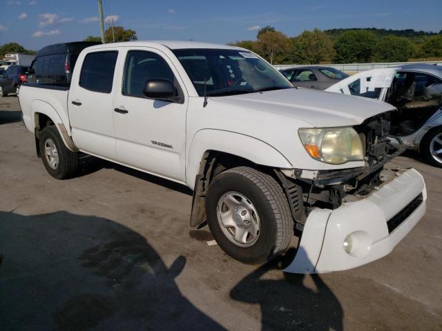 3TMJU4GN0BM119507 - 2011 TOYOTA TACOMA DOUBLE CAB PRERUNNER WHITE photo 4