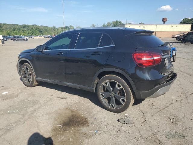 WDCTG4EB1KU015526 - 2019 MERCEDES-BENZ GLA 250 Negro foto 2