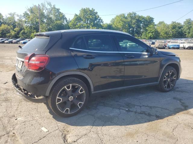 WDCTG4EB1KU015526 - 2019 MERCEDES-BENZ GLA 250 Negro foto 3