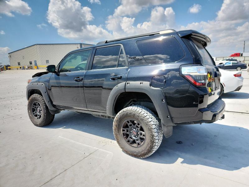 JTEBU5JR9J5594336 - 2018 TOYOTA 4RUNNER SR5/SR5 PREMIUM BLACK photo 2