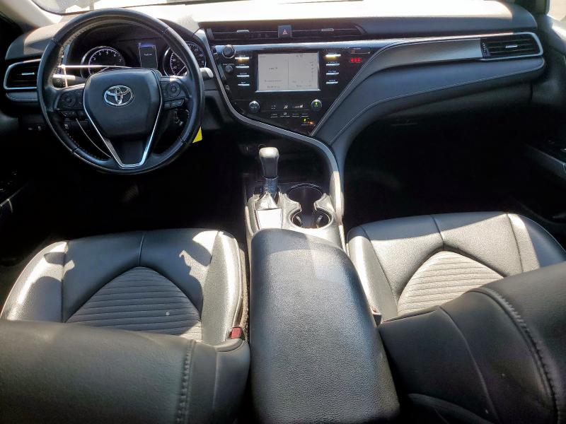 4T1B11HK7KU255348 - 2019 TOYOTA CAMRY L GRAY photo 8