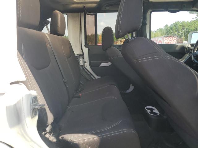 1C4BJWEG7DL662824 - 2013 JEEP WRANGLER U SAHARA 白色 照片 10