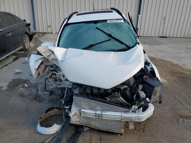 MAJ6P1UL2JC241824 - 2018 FORD ECOSPORT SE WHITE photo 5