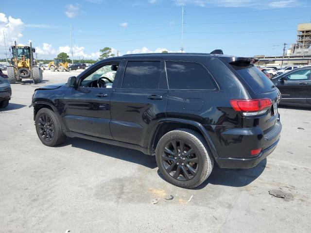 1C4RJEAG8LC392158 - 2020 JEEP GRAND CHEROKEE LAREDO BLACK photo 2