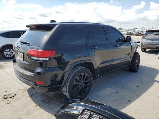 1C4RJEAG8LC392158 - 2020 JEEP GRAND CHEROKEE LAREDO BLACK photo 3