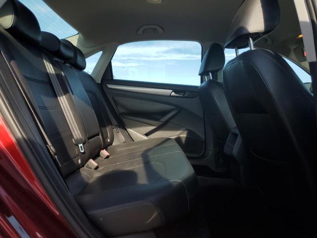 1VWAT7A37FC028864 - 2015 VOLKSWAGEN PASSAT S RED photo 10