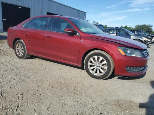 1VWAT7A37FC028864 - 2015 VOLKSWAGEN PASSAT S RED photo 4