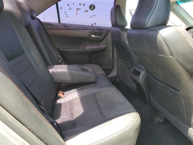 4T1BF1FK7FU016814 - 2015 TOYOTA CAMRY LE 灰色 照片 10