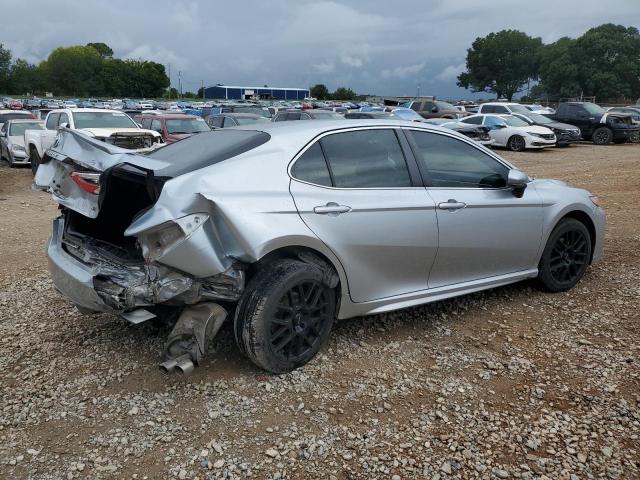 JTNB11HK1J3046515 - 2018 TOYOTA CAMRY L SILVER photo 3