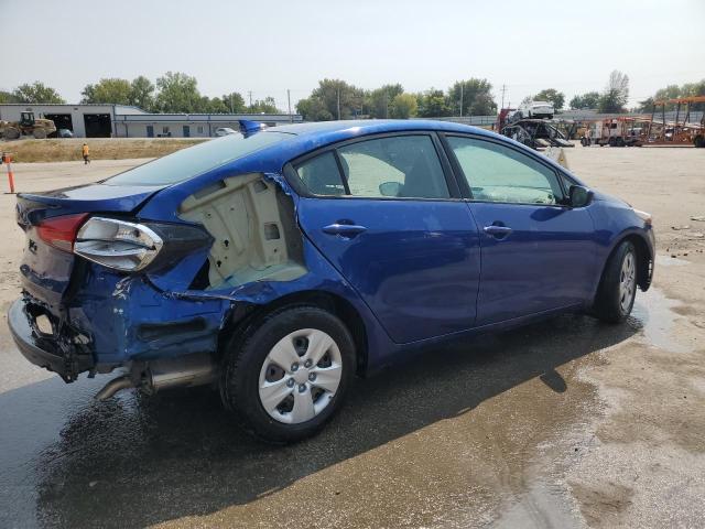 3KPFL4A76JE261713 - 2018 KIA FORTE LX BLUE photo 3