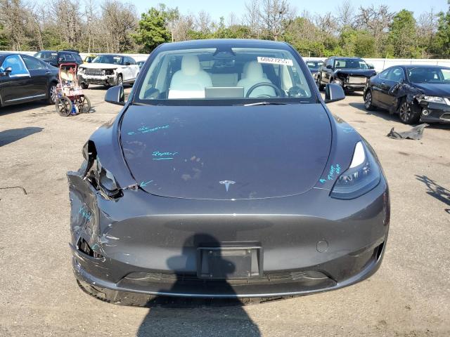 7SAYGAEE2PF854088 - 2023 TESLA MODEL Y Graphit Foto 5