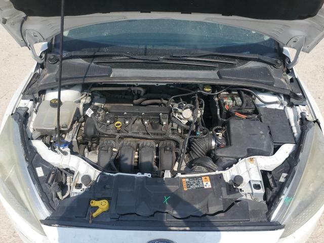 1FADP3K20GL399715 - 2016 FORD FOCUS SE WHITE photo 11