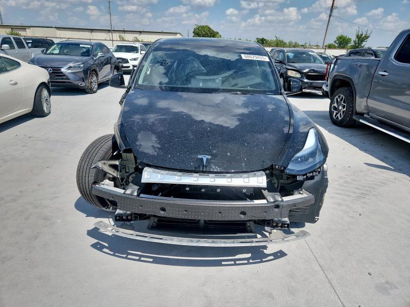 7SAYGDEF3SA341741 - 2025 TESLA MODEL Y Սև լուսանկար 5