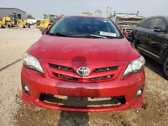 2T1BU4EE6DC946575 - 2013 TOYOTA COROLLA BASE RED photo 5