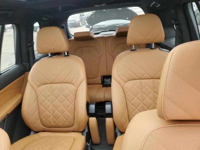 5UX23EM05P9R29807 - 2023 BMW X7 XDRIVE40I SILVER photo 10