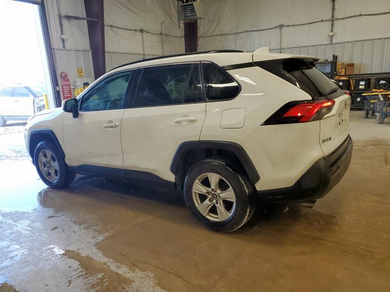 2T3W1RFV1LC053869 - 2020 TOYOTA RAV4 XLE WHITE photo 2