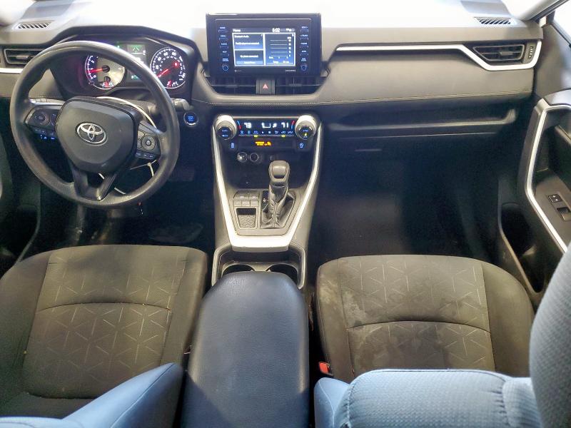 2T3W1RFV1LC053869 - 2020 TOYOTA RAV4 XLE WHITE photo 8