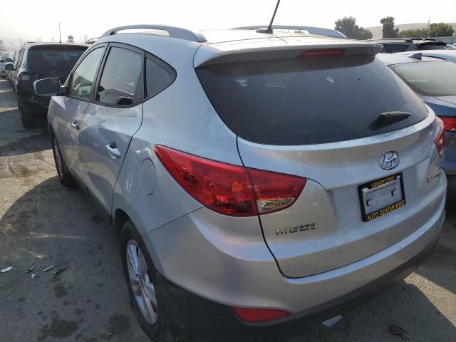 KM8JU3AC0DU572411 - 2013 HYUNDAI TUCSON GLS SILVER photo 2