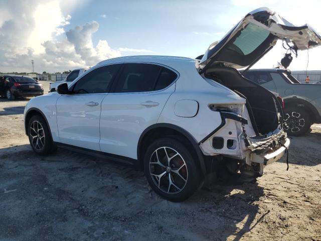 ZASFAKBN0J7C22095 - 2018 ALFA ROMEO STELVIO TI WHITE photo 2