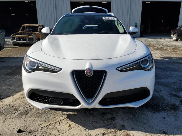 ZASFAKBN0J7C22095 - 2018 ALFA ROMEO STELVIO TI WHITE photo 5