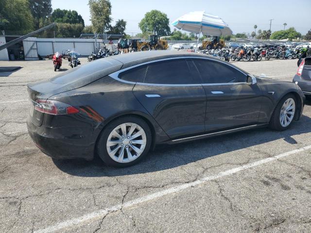5YJSA1E2XJF262245 - 2018 TESLA MODEL S BLACK photo 3