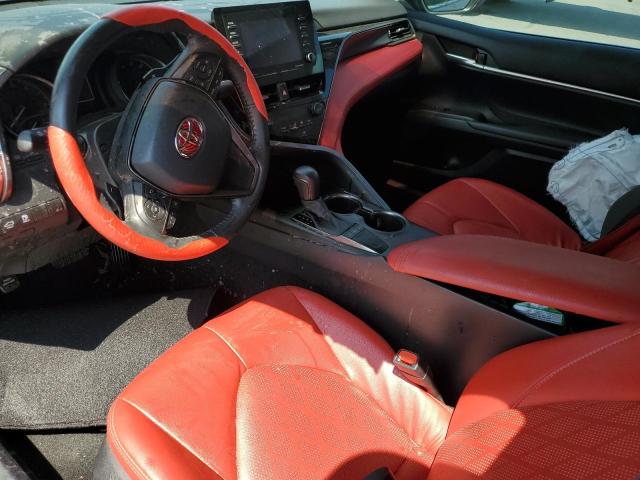 4T1G11AK8PU742890 - 2023 TOYOTA CAMRY SE NIGHT SHADE SILVER photo 8