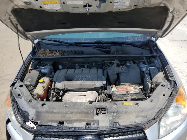 2T3BF4DV3BW085466 - 2011 TOYOTA RAV4 银色 照片 12