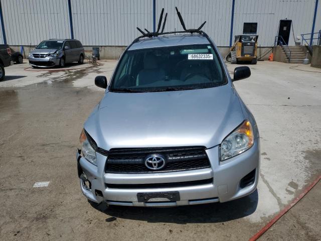 2T3BF4DV3BW085466 - 2011 TOYOTA RAV4 银色 照片 5